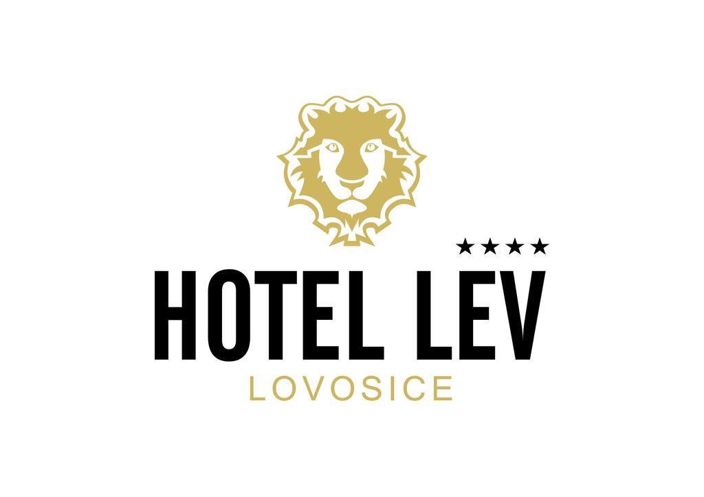 Hotel Lev Lovosice Buitenkant foto